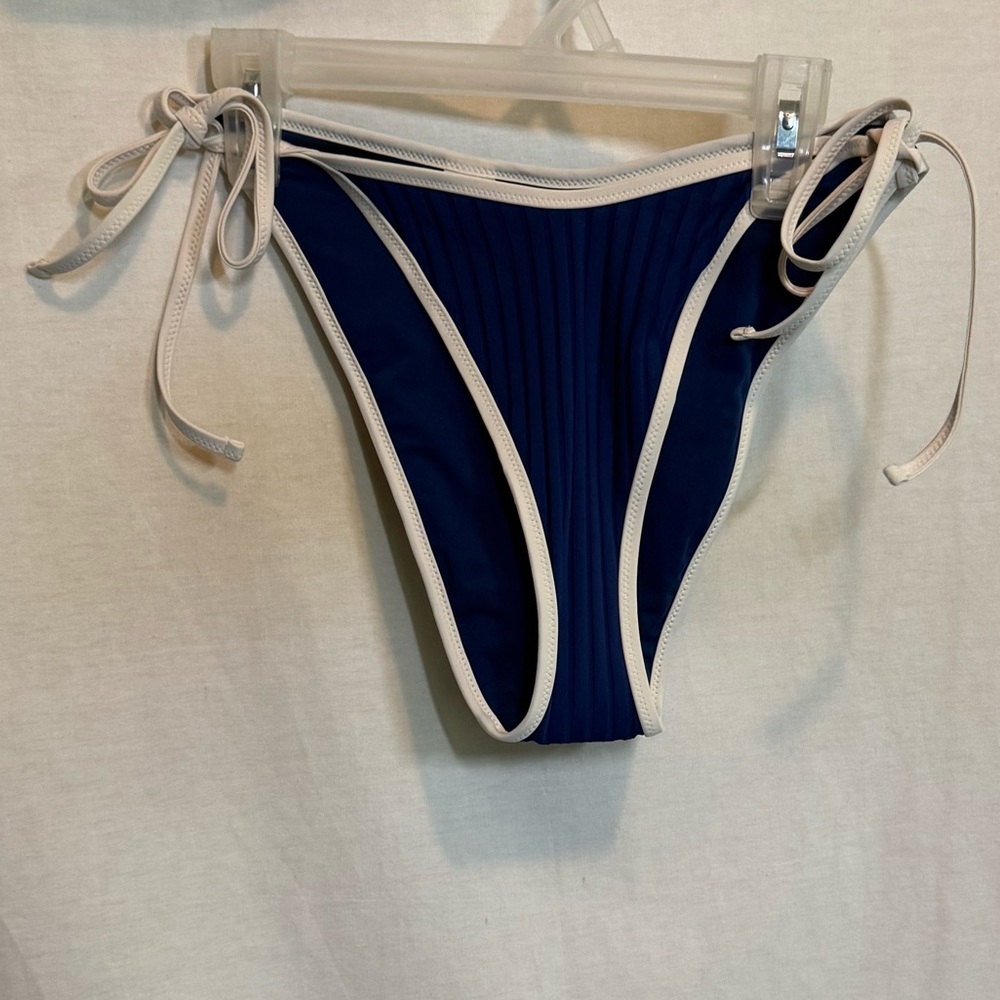 AA-550 Aerie NWOT Cheekiest Side Tie Blue & White Ribbed Bikini Bottoms Size L